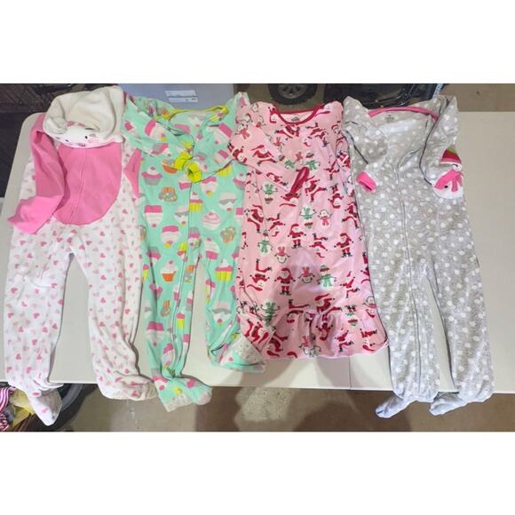 Lot Of 50 Girls Outfits (PJs, Nightgowns, Outfits), Sized 4-5, Assorted Brands - Picture 2 of 8